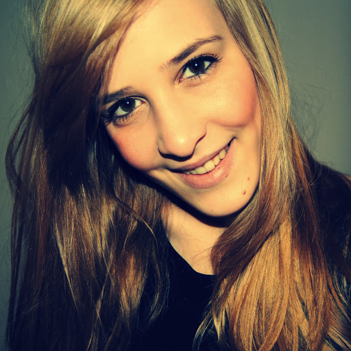 Laura Jacobs Photo 16 Laura Jacobs Photo 16