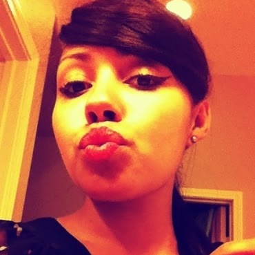 Rebecca Hatcher Photo 20