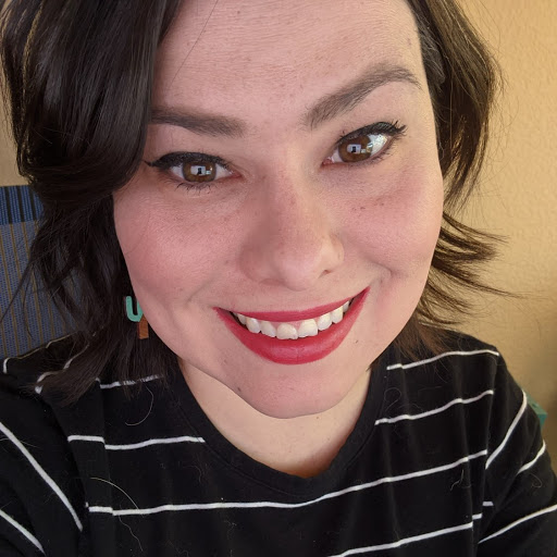 Angela Rivas Photo 9