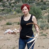 Katie Calvert Photo 16