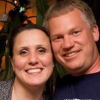 Julie Hogue Photo 17