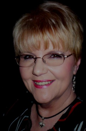 Jane Lowe Photo 9 Jane Lowe Photo 9