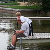 Stephanie Bishop Photo 26