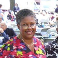 Maxine Brooks Photo 15