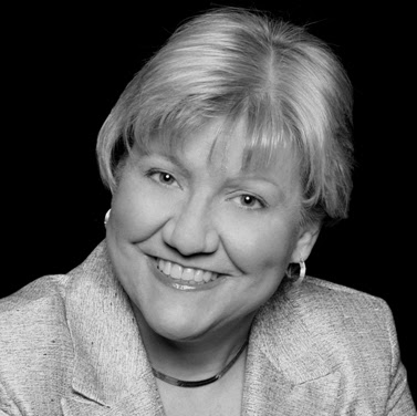 Debbie Robinson Photo 4