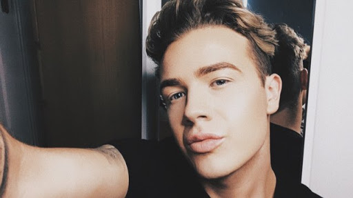 Sean Hackett Photo 15