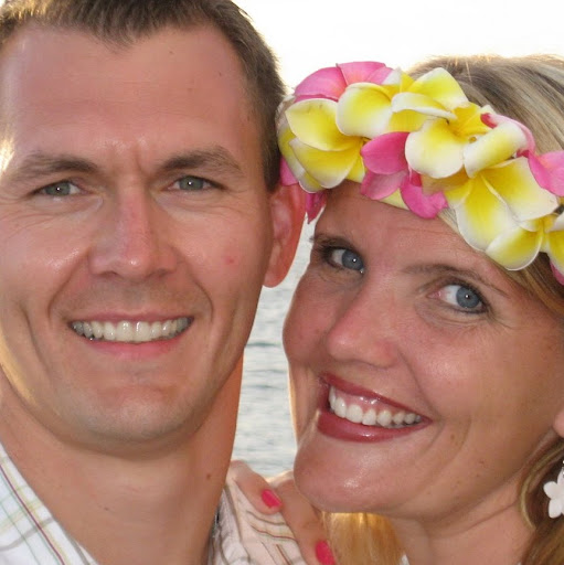 Laura Hodges Photo 30