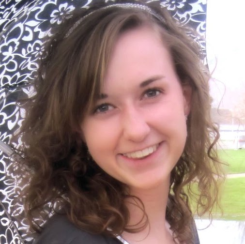 Chelsea Olsen Photo 16