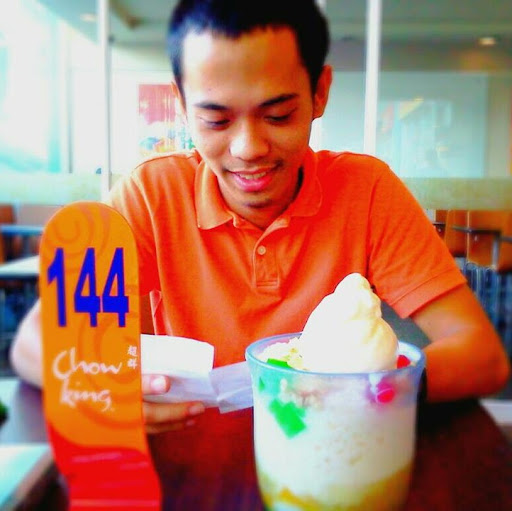 Robert Rosas Photo 33