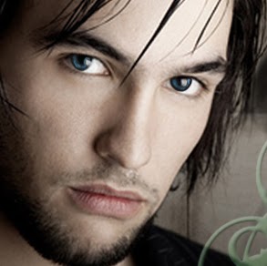 Angel Kirk Photo 6