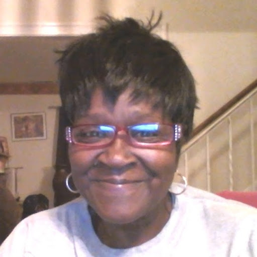 Joyce Skinner Photo 34