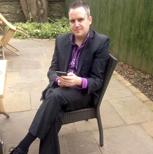 Stephen Amos Photo 17