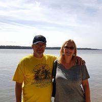 Michelle Hopkins Photo 21