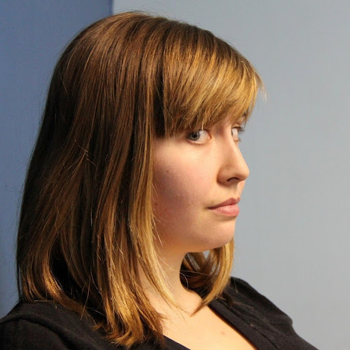 Courtney Walker Photo 22