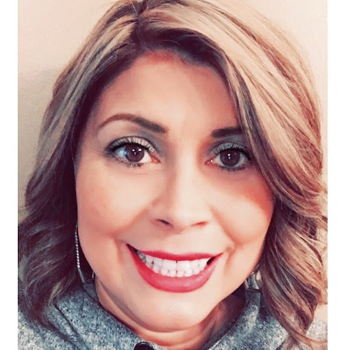 Yvette Morales Photo 12