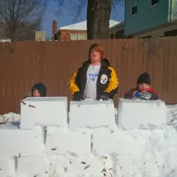 Justin Hand Photo 14