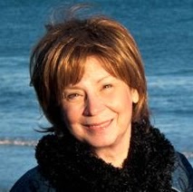 Diane Chamberlain Photo 28