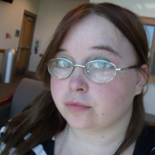 Tara Sutton Photo 35