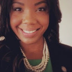 Michelle Cunningham Photo 39