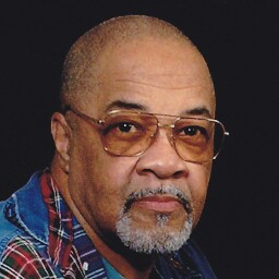 Lee Kelly Photo 28