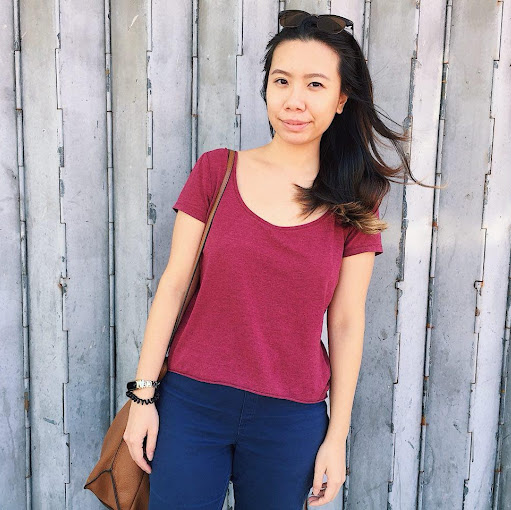 April Lee Photo 16