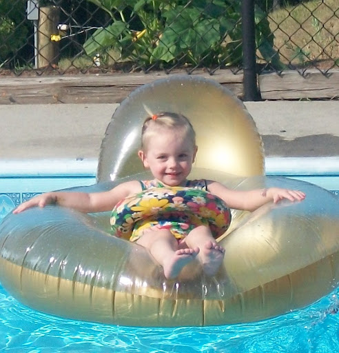 Kristy Hunter Photo 10