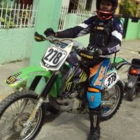 Stephen Guzman Photo 32