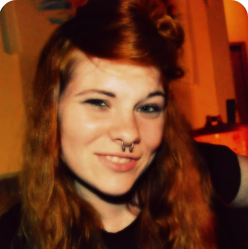 Rachel Everett Photo 14