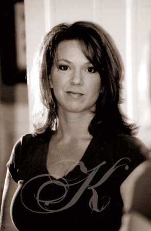Kathryn Low Photo 8