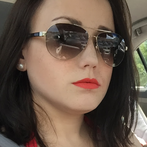 Elizabeth Piazza Photo 5