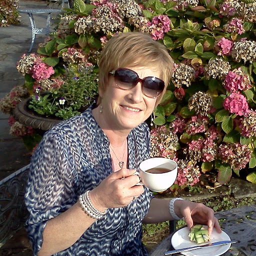 Sue Douglas Photo 13