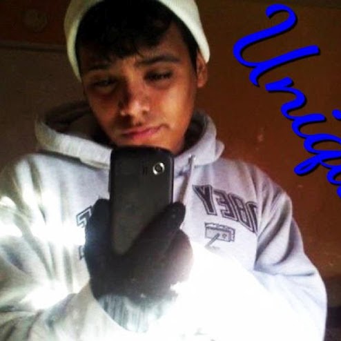 Richard Moreno Photo 15