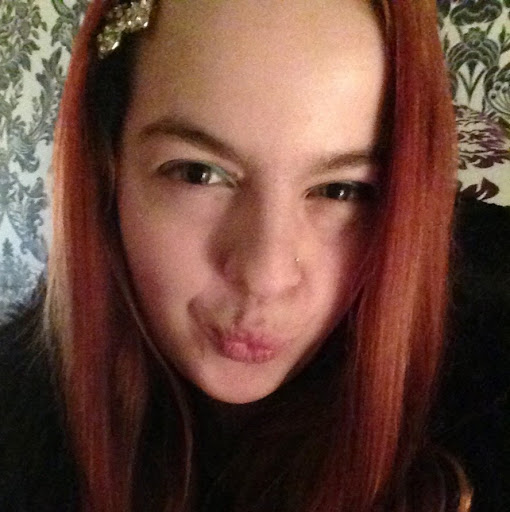 Stephanie Bland Photo 26