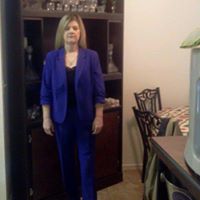 Debbie Davison Photo 15