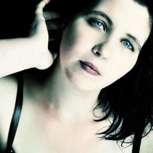 Vanessa Turner Photo 38