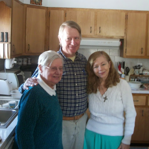 Linda Henderson Photo 11