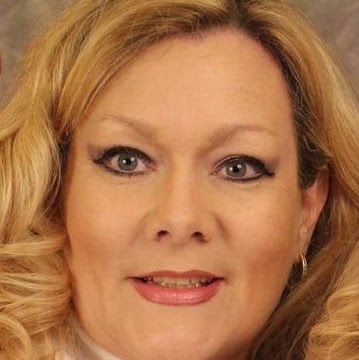 Allison Peters Photo 20