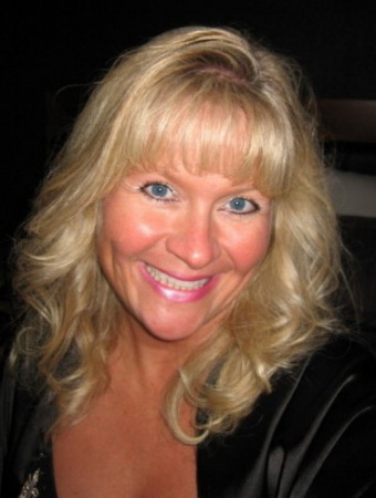 Alicia Carr Photo 21