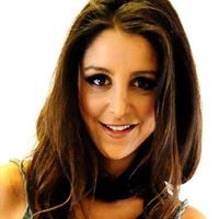 Michelle Hardy Photo 17