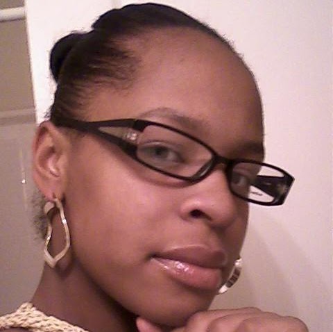 Alicia Lewis Photo 15