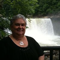 Suzanne Gregory Photo 6