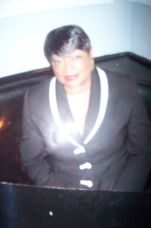 Earline Robinson Photo 8
