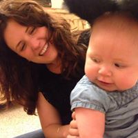 Carrie Hughes Photo 5