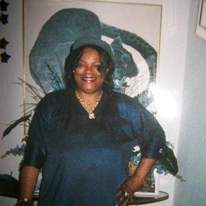 Cynthia Hall Photo 6