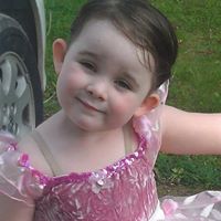 Sarah Christie Photo 17