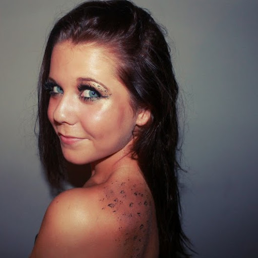 Rebecca Mccormick Photo 19