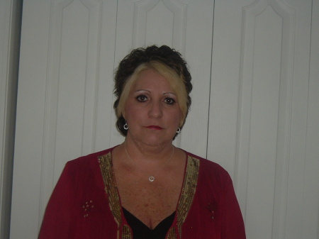 Robin Bond Photo 37