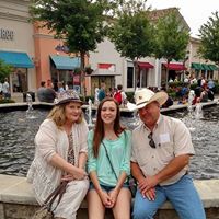 Julie Lambeth Photo 12