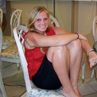 Katie Leslie Photo 5