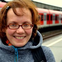 Julia Andresen Photo 6